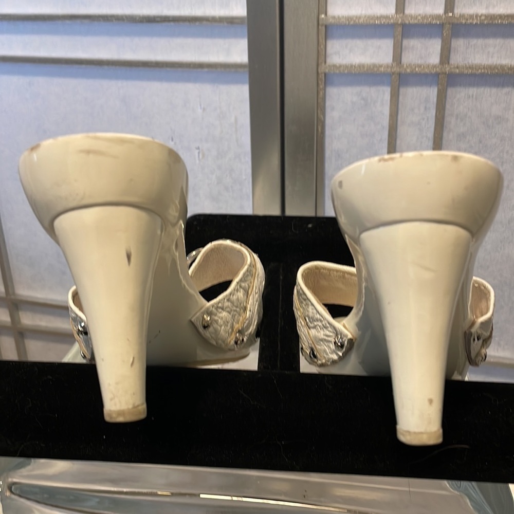 MORGAN Miller Custom Made White 3" Heels - Picture 3 of 5